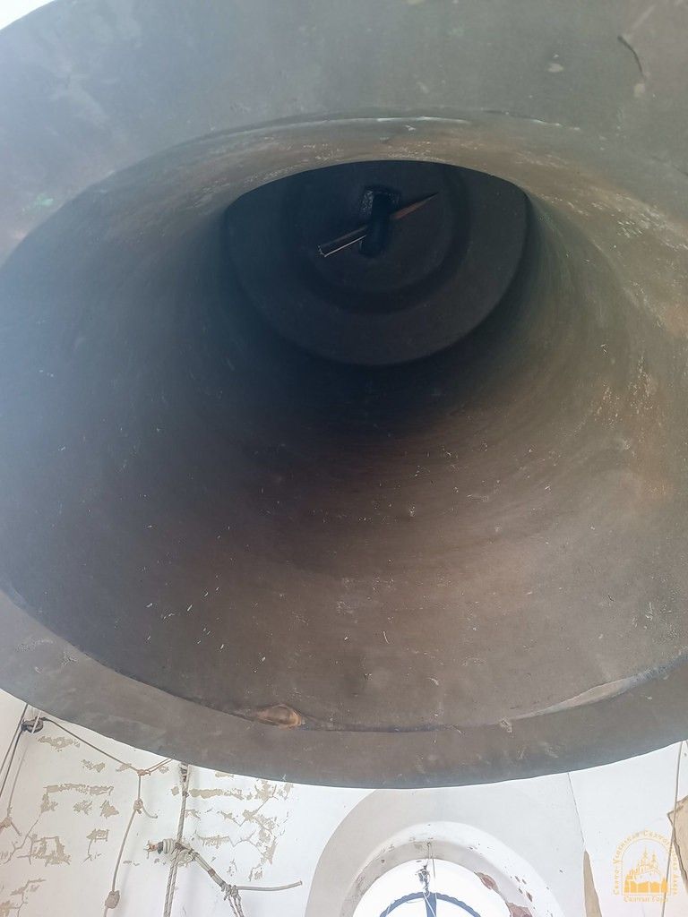 Зображення посту: Зі скиту Святогірської лаври на Донеччині викрали церковні предмети та дзвони