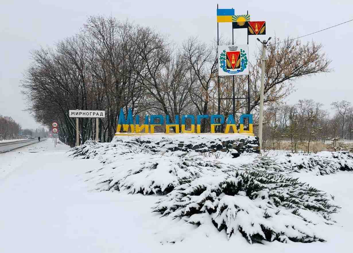 Стаття: Окупанти ховалися у фекальній ямі ферми біля Мирнограда — їх знищили десантники