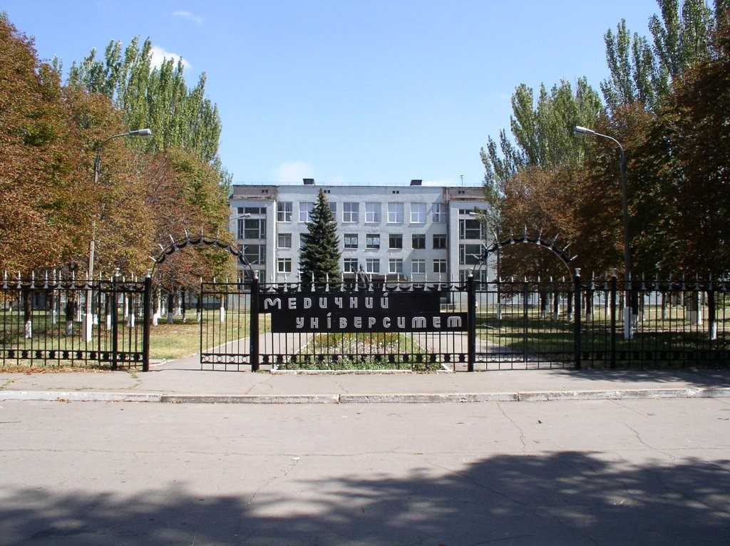 Стаття: Уперше з 2014 року до університету в окупованому Луганську нібито зарахували іноземних студентів