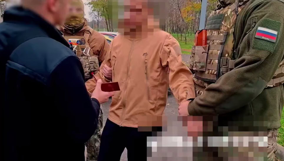 Стаття: Російська ФСБ звинуватила підлітка з Маріуполя у співпраці з українською розвідкою