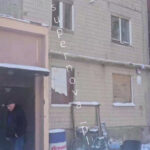 Зображення посту: Обгорілі будинки й могили у дворах: з’явилися кадри окупованого Вугледара