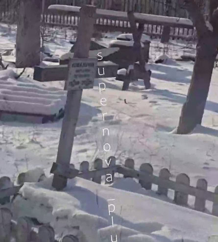 Зображення посту: Обгорілі будинки й могили у дворах: з’явилися кадри окупованого Вугледара