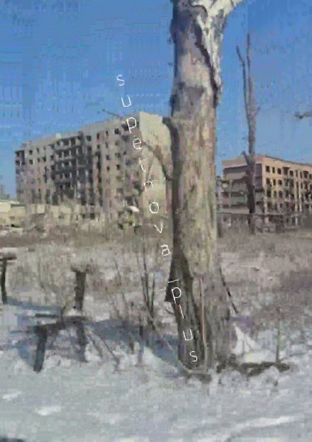 Зображення посту: Обгорілі будинки й могили у дворах: з’явилися кадри окупованого Вугледара