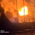 Зображення посту: У Добропіллі після авіаудару РФ з-під завалів дістали тіло жінки