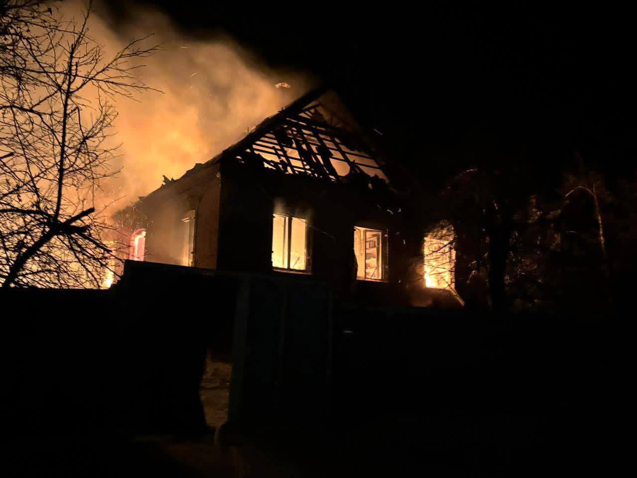 Стаття: Росія за добу 12 разів обстріляла Донеччину: є поранений