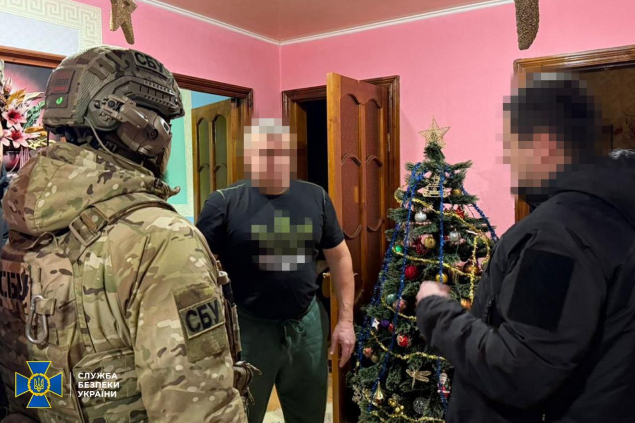 Зображення посту: Понад $300 тисяч готівкою: СБУ провела обшуки в очільниці ВЛК на Дніпропетровщині