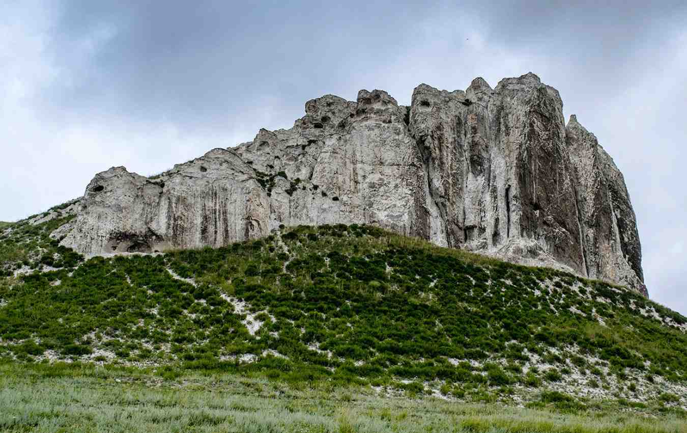 Зображення посту: Край вугілля, териконів і скель: знакові символи Донеччини та Луганщини