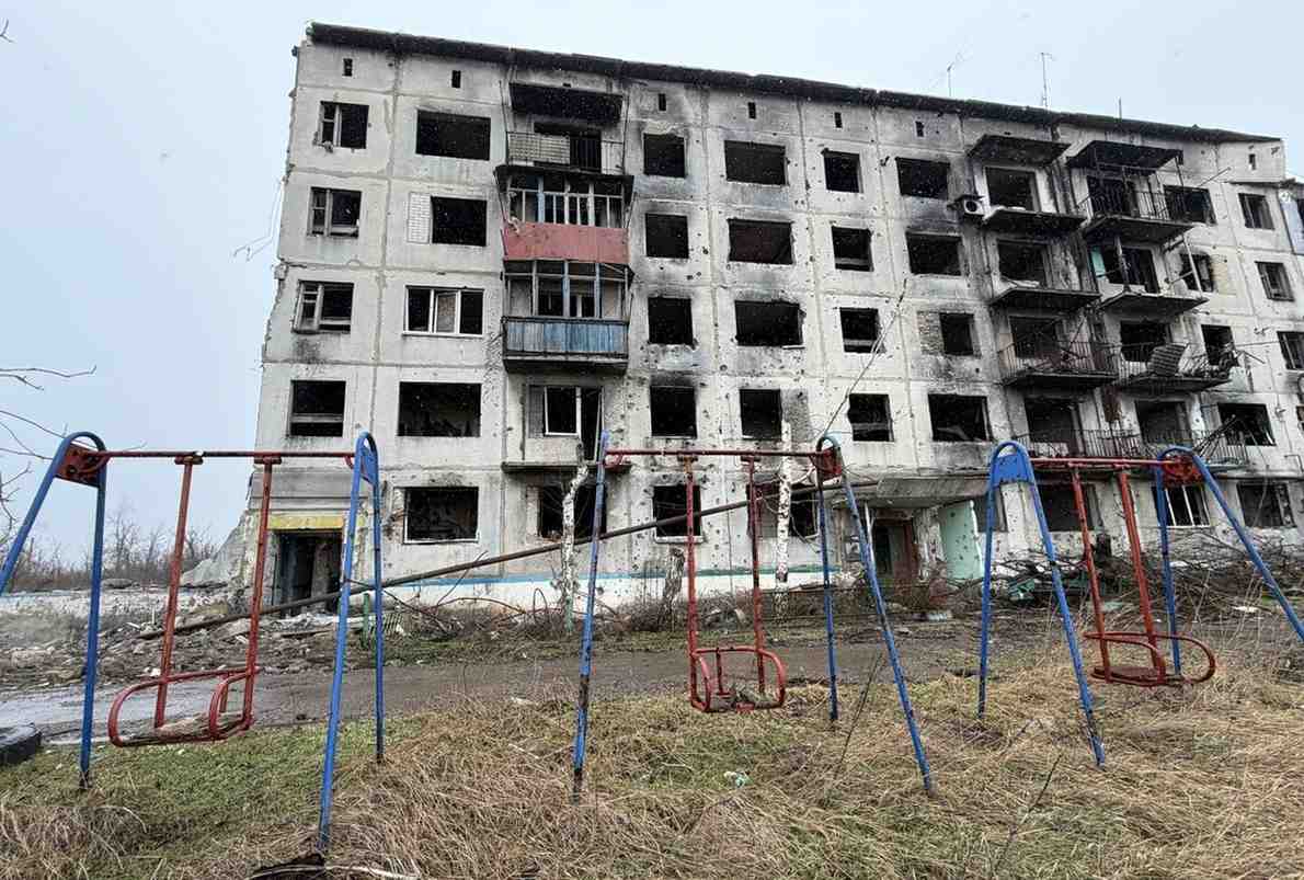 Зображення посту: Окупанти показали зруйновану Красногорівку і заявили про «відродження» міста