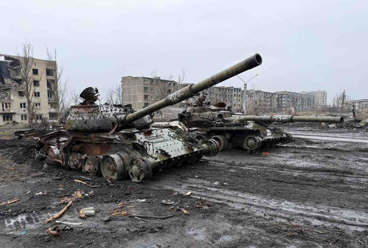 Зображення посту: Окупанти показали зруйновану Красногорівку і заявили про «відродження» міста