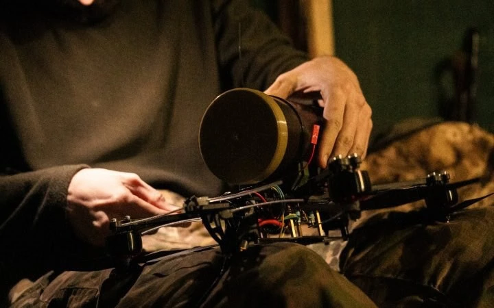 Стаття: Сили безпілотних систем уразили підстанцію в Луганську та аеродром у Криму