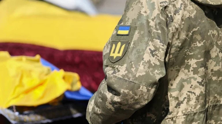 Стаття: Президент підписав закон про підвищення виплат родинам загиблих військових, яких відзначили за захист