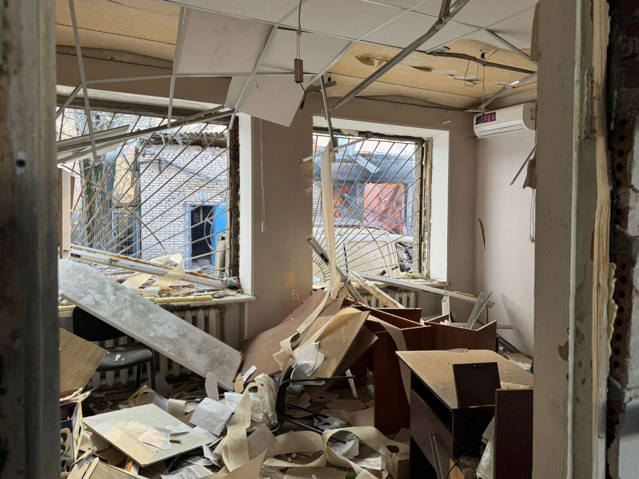 Зображення посту: У Слов’янську внаслідок російських авіаударів загинула 11-річна дівчинка та її мати