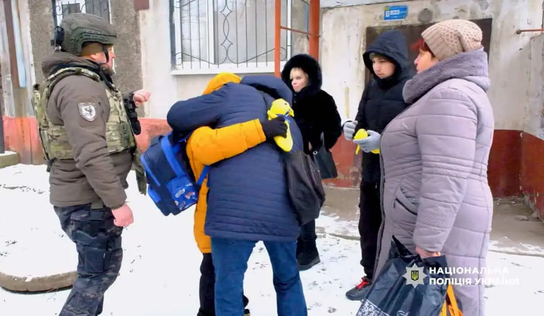 Стаття: Із Дружківки евакуювали дев’ятьох людей, серед них — троє дітей