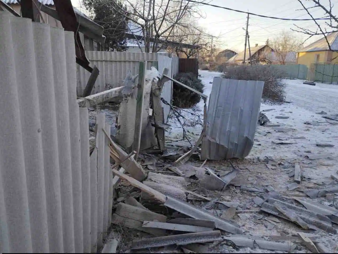 Стаття: Російські військові пошкодили обстрілом приватні будинки у Слов’янську