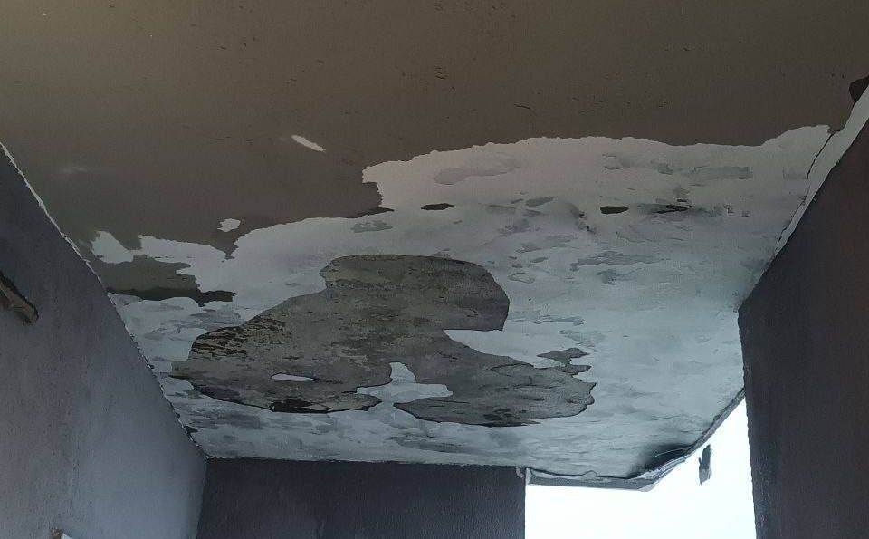 Стаття: Новобудови та історичні будівлі Маріуполя руйнуються після відновлення росіянами