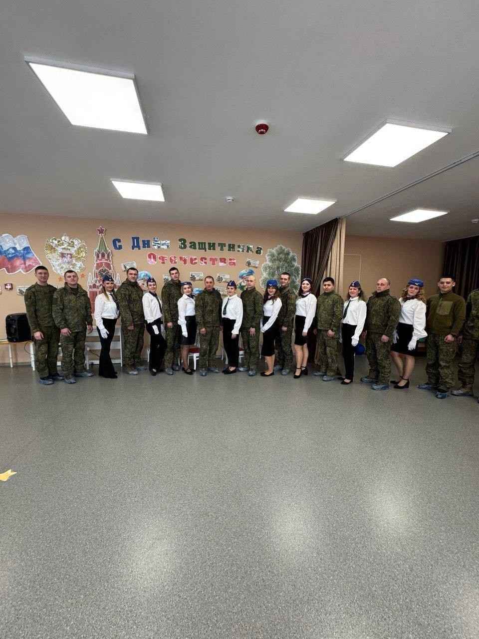 Зображення посту: У дитсадках окупованого Маріуполя дітей змушують святкувати російський «День захисника Вітчизни»