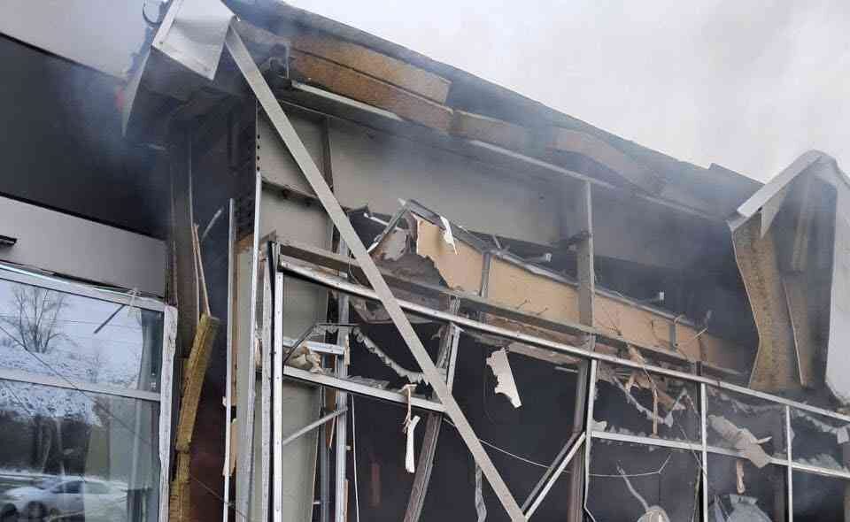 Стаття: У Краматорську дрон РФ вдарив біля магазину: є постраждалий