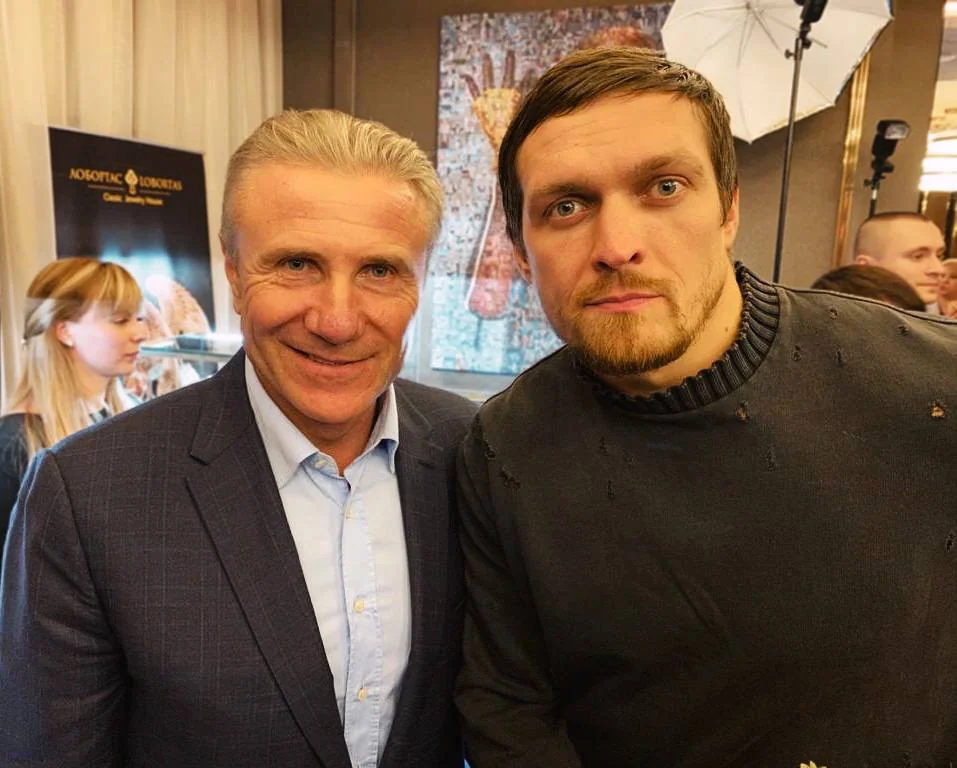 Стаття: Олександр Усик підтримав Сергія Бубку на тлі закликів позбавити звання Героя України