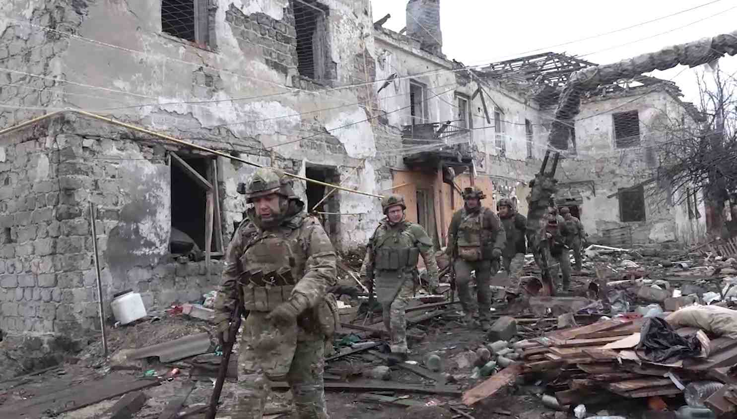 Зображення посту: Пушилін і Кірієнко приїхали до зруйнованого Мирнограда