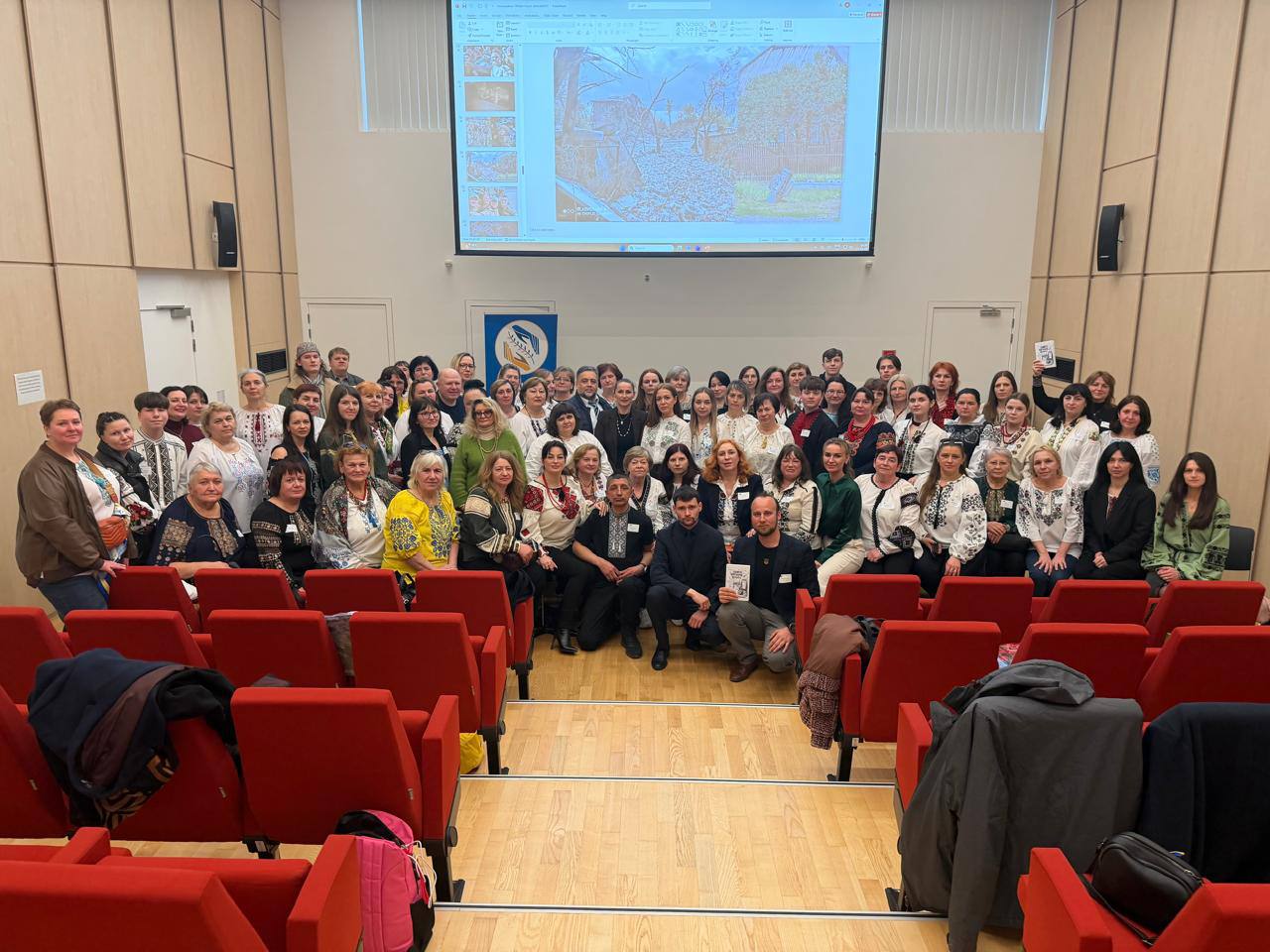 Зображення посту: Український ветеран презентував у Європарламенті книгу про бої за Авдіївку