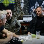 Зображення посту: Шон Пенн відвідав українських військових на Донеччині