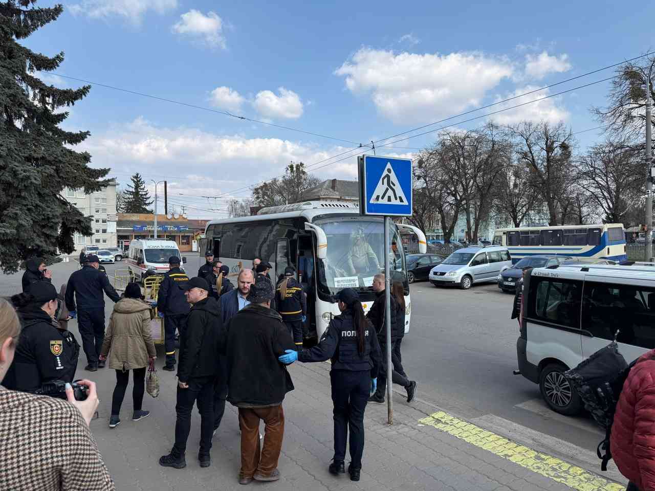 Зображення посту: До Рівненської області евакуювали 14 жителів Донеччини