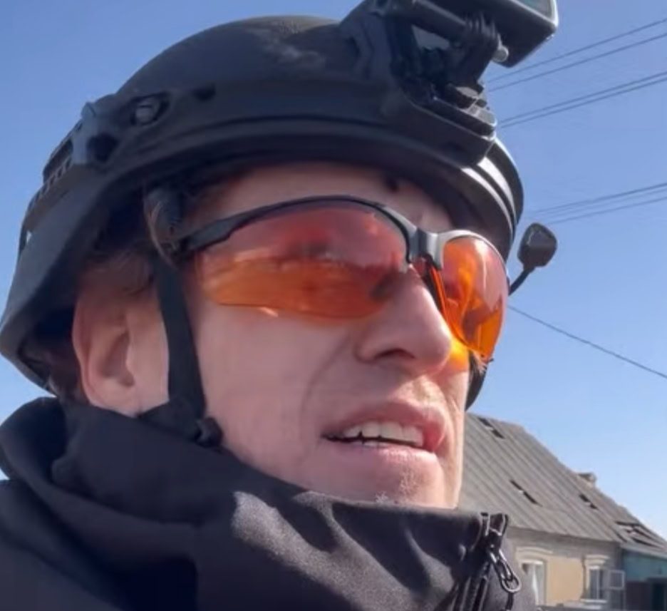 Стаття: Волонтер Денис Христов після поранення евакуював жінку з 10 тваринами