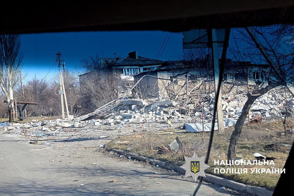 Зображення посту: Екіпажу «Білі янголи» вдалося дістатися Добропілля, однак мешканці відмовилися евакуюватися