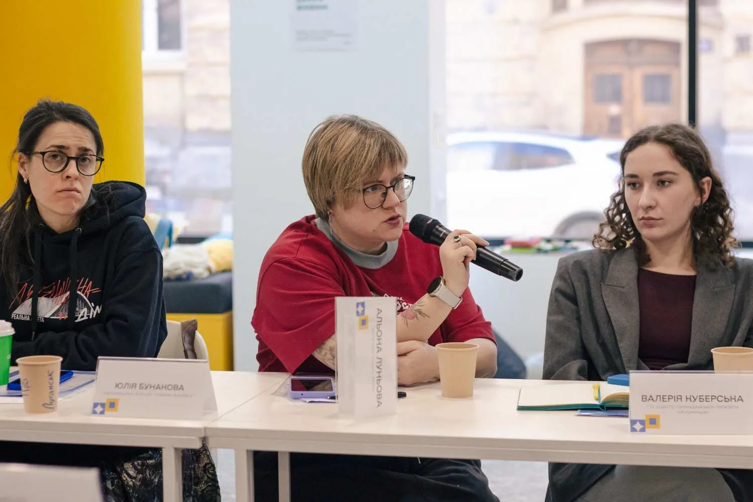 Зображення посту: Як говорити про життя в окупації: «Точка Сходу» долучилася до фахової дискусії