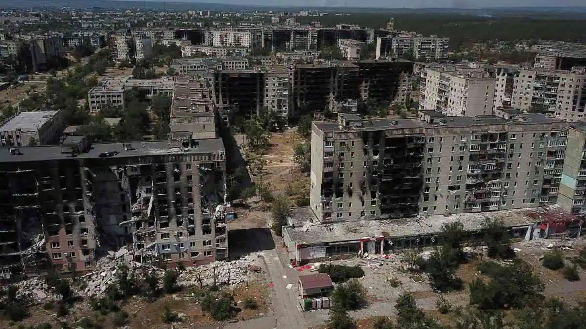 Стаття: Росіяни заявили про завершення відбудови Сіверськодонецька