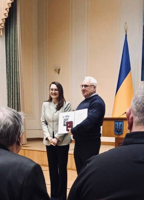 Стаття: Уряд нагородив комунальника з Краматорська за роботу під час війни