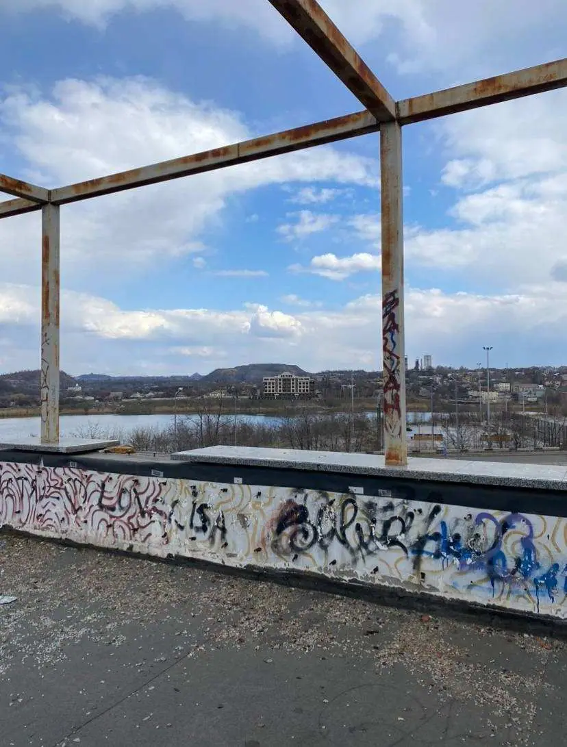 Зображення посту: «Втрачала юність через виживання»: як молодь виїжджає з окупації і з чим стикається в Україні