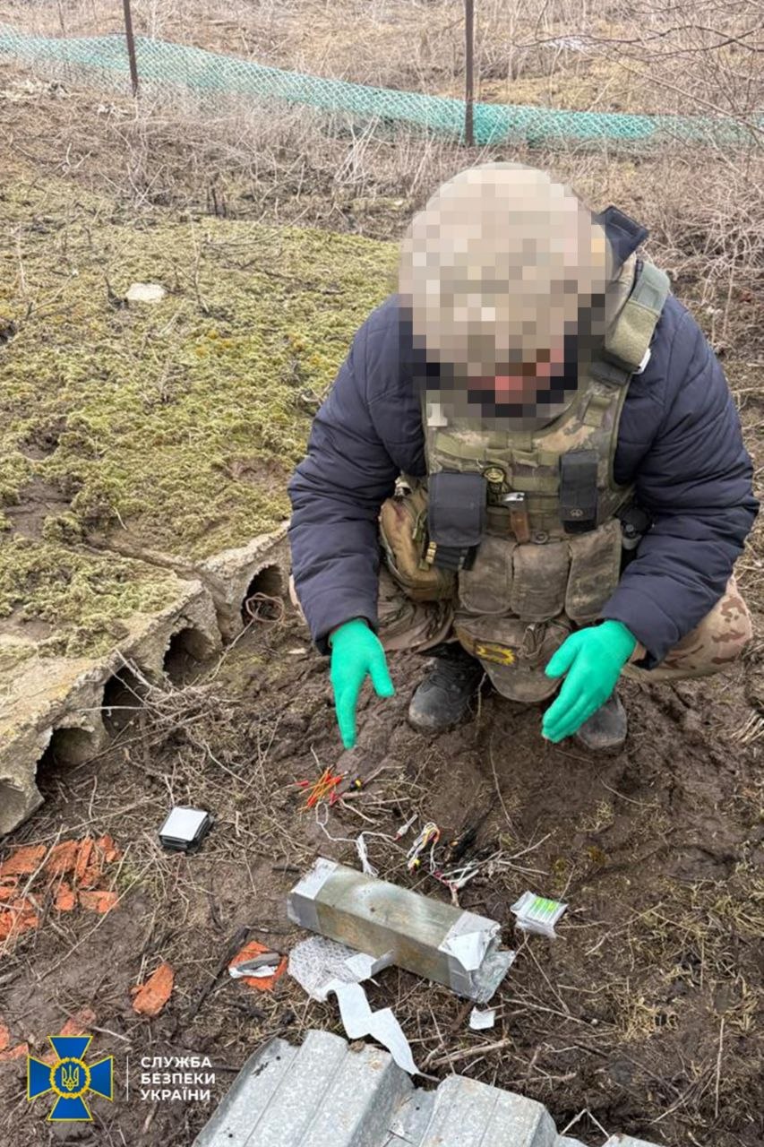 Зображення посту: Готували вбивства Стерненка та Богданова: на Донеччині викрили групу, яка планувала теракти