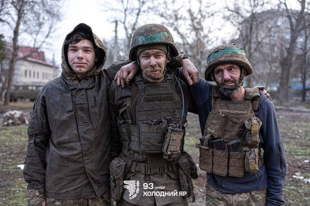 Стаття: Троє бійців «Холодного Яру» понад 7 місяців утримували позиції на Костянтинівському напрямку