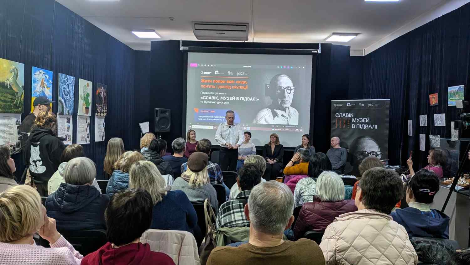 Стаття: «Рибочко, ми повернемось?»: щоденник колекціонера з Маріуполя став основою для книги