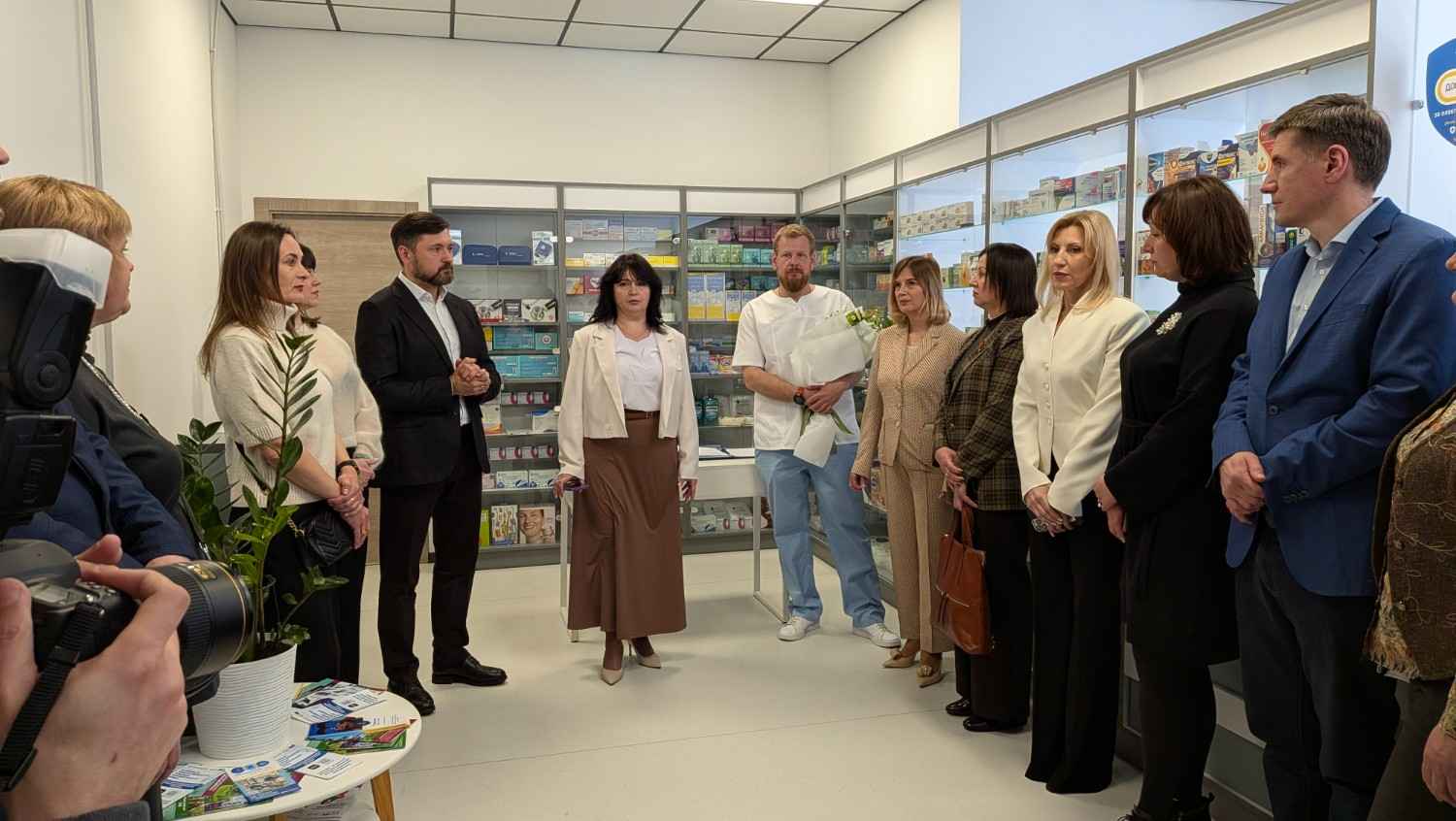 Зображення посту: У Києві відкрили першу комунальну аптеку для переселенців з Маріуполя