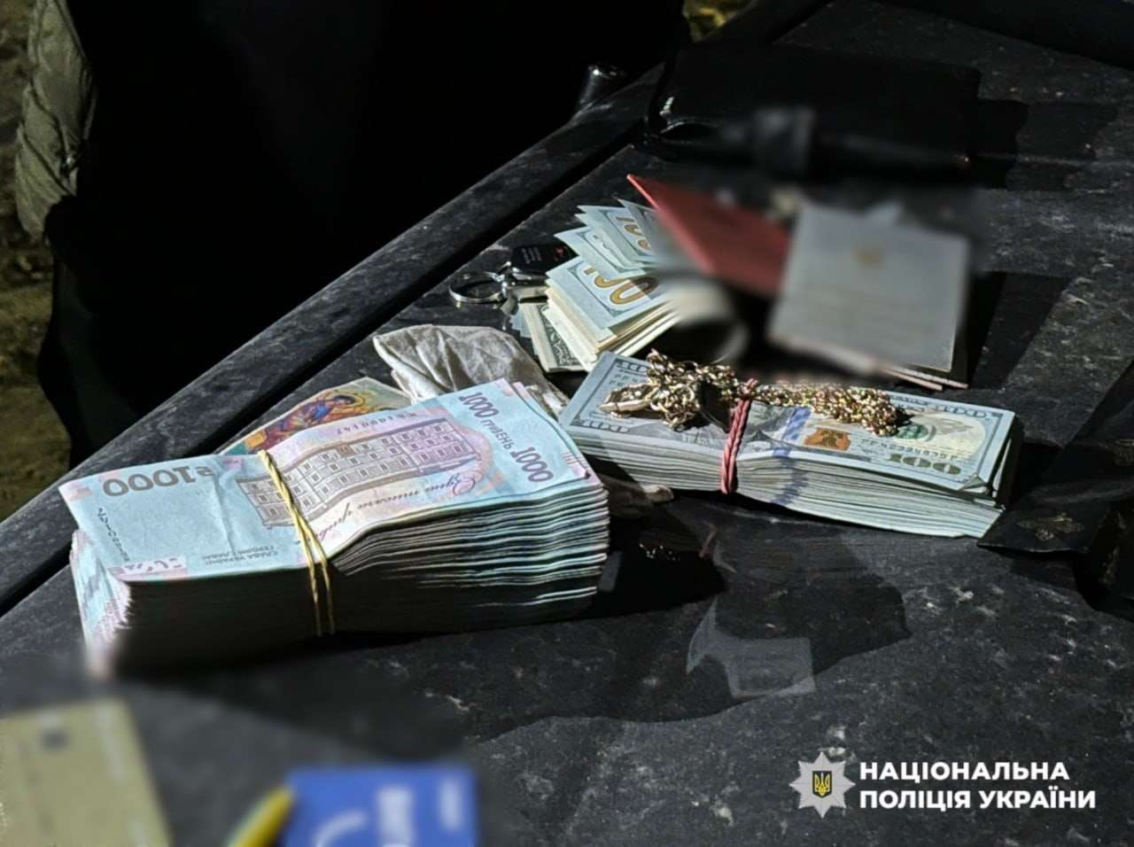 Стаття: Очільника Луганської федерації боксу підозрюють у незаконній схемі виїзду чоловіків за кордон