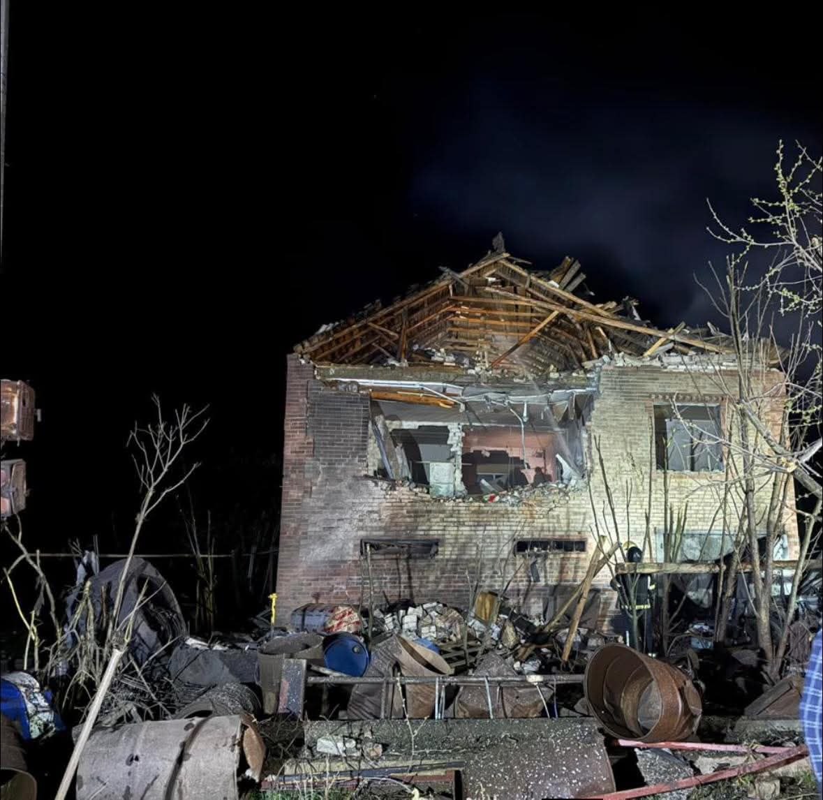 Зображення посту: У Слов’янську після атаки дронів по приватному сектору три жінки дістали поранень