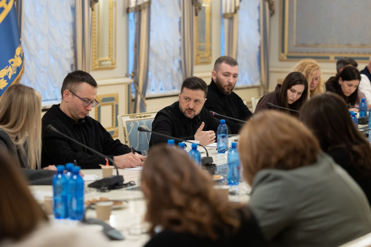 Стаття: Зеленський: Росія планує окупувати Дружківку, Костянтинівку і Покровськ до кінця квітня