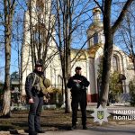 Зображення посту: На Донеччині Великдень відзначили у 61 храмі під охороною поліції та парамедиків