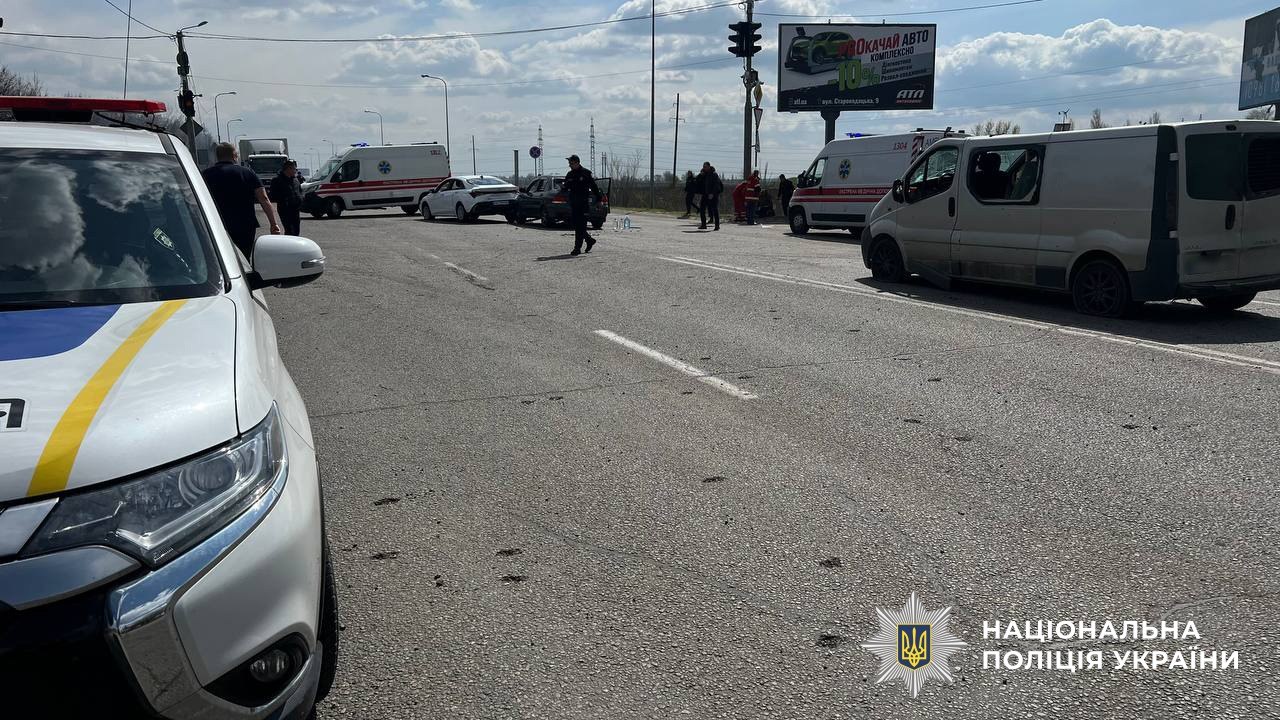 Зображення посту: Росія завдала ракетного удару по Дніпру: 5 людей загинули, частина поранених — у важкому стані