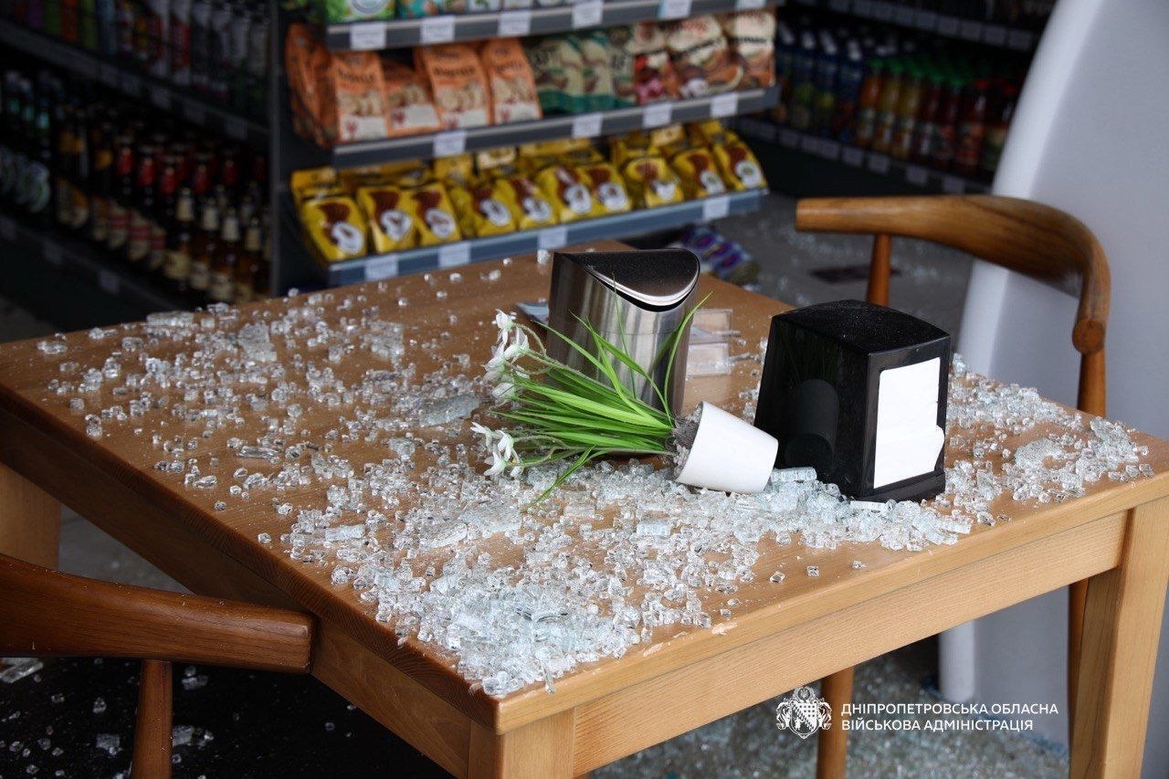 Зображення посту: Росія завдала ракетного удару по Дніпру: 5 людей загинули, частина поранених — у важкому стані