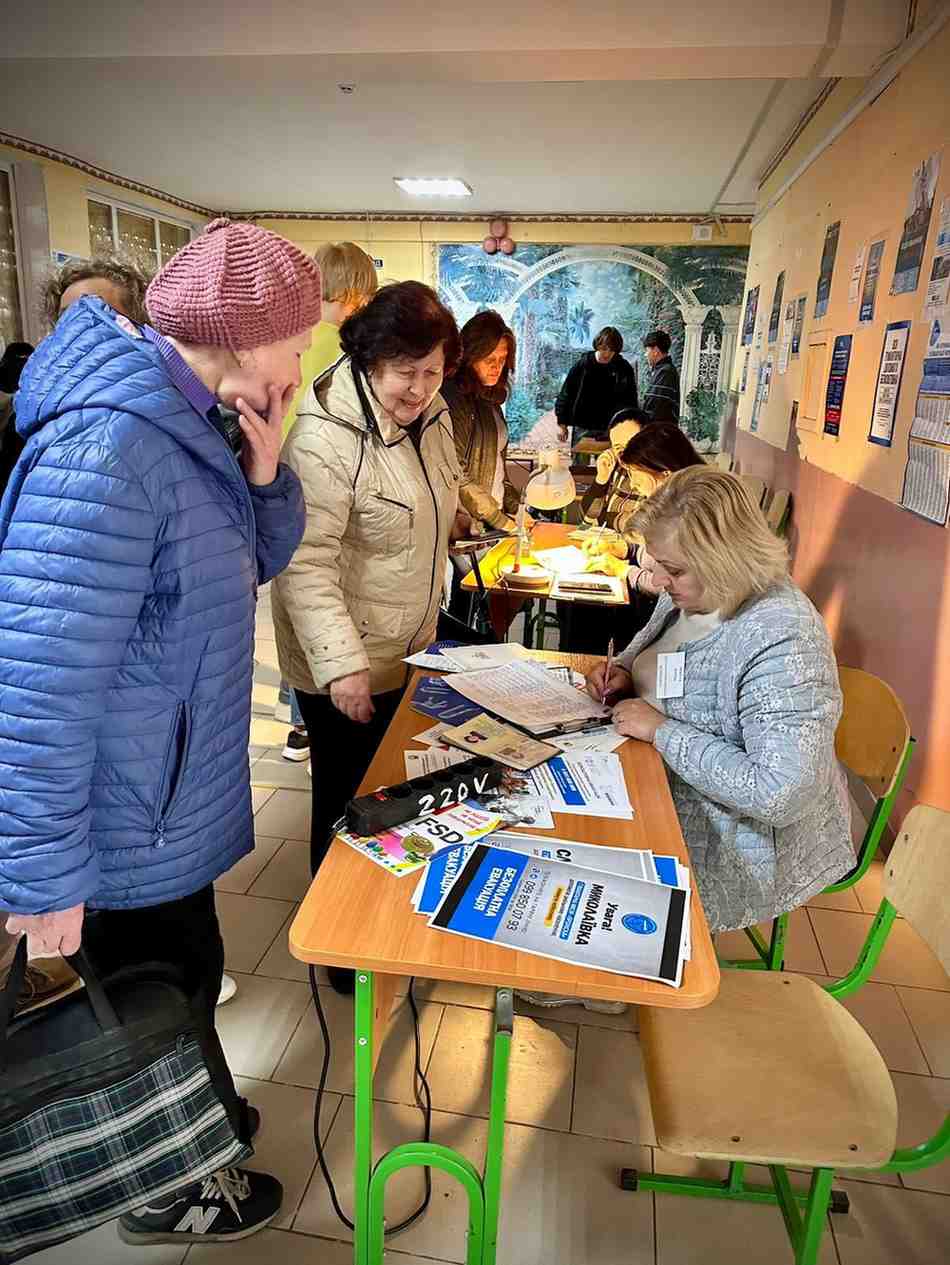 Стаття: У Слов’янську щодня приймають до 100 людей на проміжному евакуаційному пункті