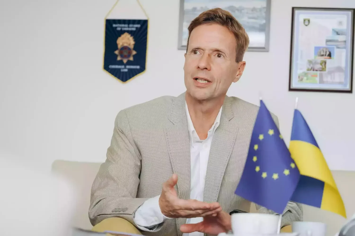 Зображення посту: Шлях України до ЄС: що зміниться для країни та людей