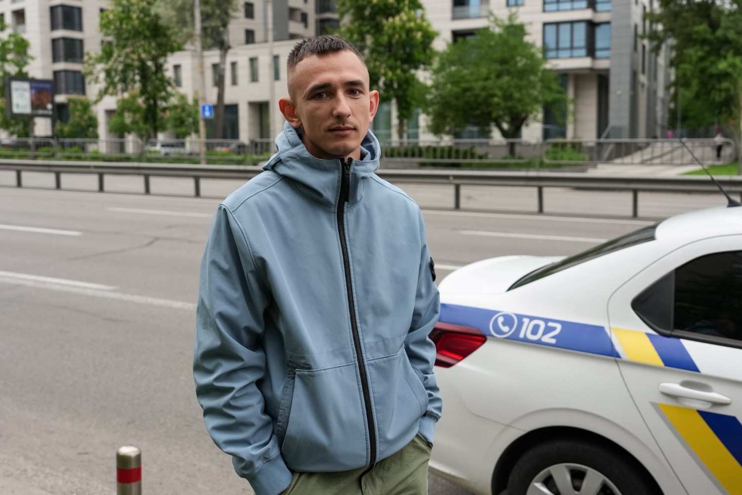 Стаття: Захисника Маріуполя «Лелеку» затримали після інциденту з Єрмаком біля суду