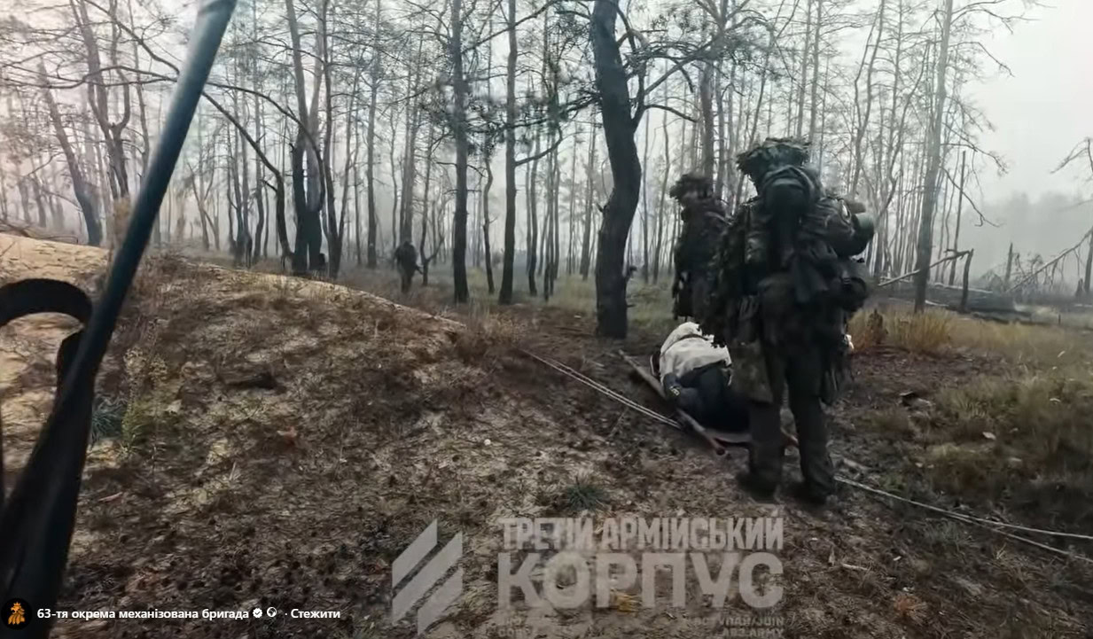 Зображення посту: У Лимані доброволець із Румунії втратив кінцівку, рятуючи цивільних від дрона РФ: у 63 ОМБр розповіли про евакуацію з міста