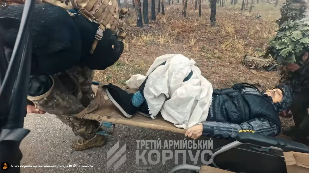 Зображення посту: У Лимані доброволець із Румунії втратив кінцівку, рятуючи цивільних від дрона РФ: у 63 ОМБр розповіли про евакуацію з міста