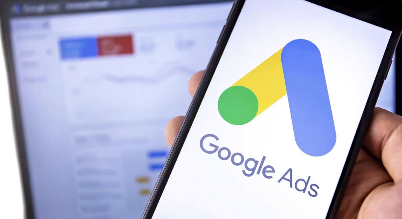 Maximize Conversions vs. Target CPA: Which Wins in 2026?