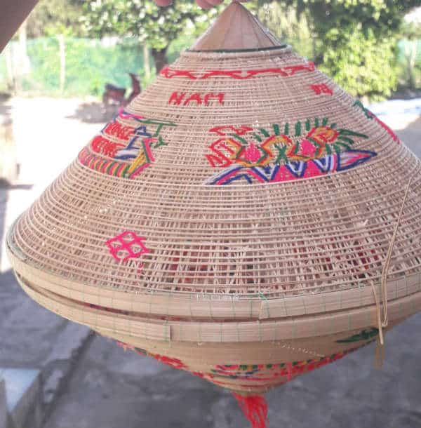 đèn nón lá lật nón lá lá lưới