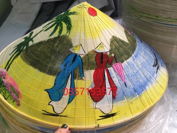 dịch vụ vẽ nón lá